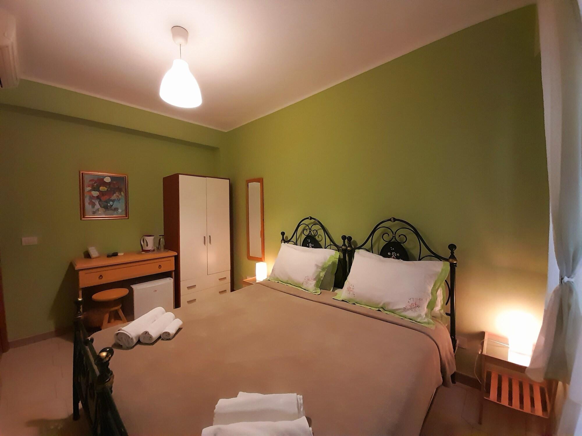 Bed And Breakfast Rosangela Таорміна Екстер'єр фото